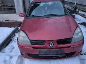 dezmembrez renault clio 1.5dci — miniatura 2