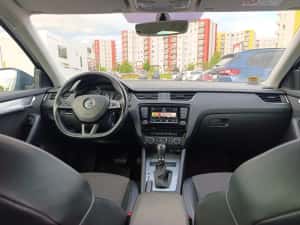 Skoda Octavia 2.0 Dsg 2016 Euro 6 — miniatura 5
