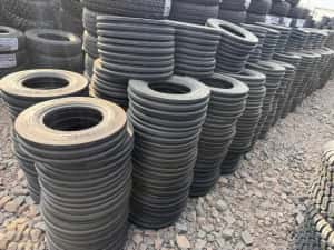 cauciucuri camere pt 16x6.50-8 costoare 15x6.00-6 tractoras gazon 13x5.00-6 grebla 3.50-6 si pe 8 18x8.50-8 diverse profile 20x10 — miniatura 8