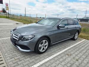 Mercedes-Benz E 200 Automată 194 HP Diesel