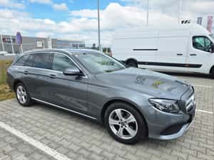 Mercedes-Benz E 200 Automată 194 HP Diesel — miniatura 3