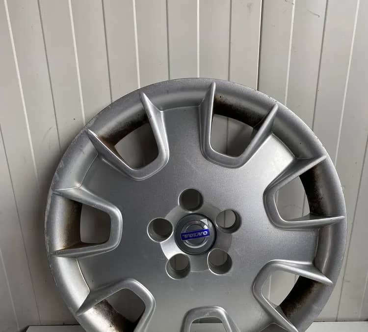 Capac roata VOLVO V60 S60 S80 V70 XC70 30683237 — fotografie 1 din 10