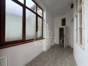 Duplex, 2 camere, teren 400 mp,situat in zona Elisabetin — miniatura 7