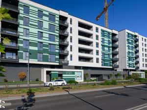 Inchiriez apartament 4 camere,faleza nord,zona Pescarie,Bd Mamaia 294B
