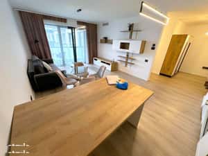 2 camere, bloc nou, mobilat modern, garaj, in zona Garii, semicentral — miniatura 3