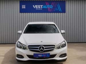 Mercedes-Benz E 220 CDI 7G-Tronic Avantgarde — miniatura 2