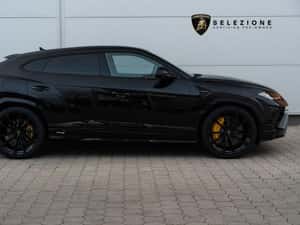 Lamborghini Urus 2023, 263.000 EUR, 61.095 km — miniatura 2