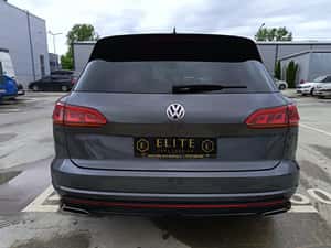 Volkswagen Touareg 3.0 V6 TDI 4Motion R-Line *Pano *Park *Assist *Cam *LED Matrix *ACC *Navi — miniatura 5