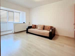 Garsonieră de închiriat – Zona Nord,  Centrală Proprie — miniatura 2