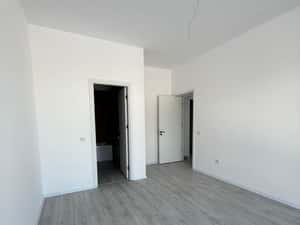3 CAMERE  / METROU N. TECLU! — miniatura 5