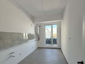 3 CAMERE  / METROU N. TECLU! — miniatura 6