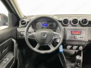 Vand Dacia Duster 2019 Benzina 1598 cmc — miniatura 5