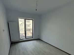 Apartament decomandat- suprafata generoasa
