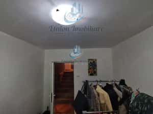 Apartament P+1, 4 camere, 2 bai, 3 balcoane, Zona Centrala Piatra Neamt — miniatura 8