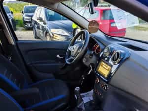 Dacia Sandero 2021 Editie aniversara 15 ani — miniatura 8