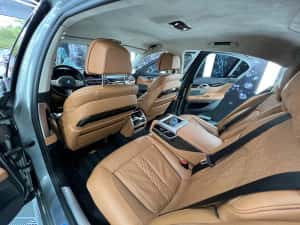 Bmw 740 D Xdrive — miniatura 7