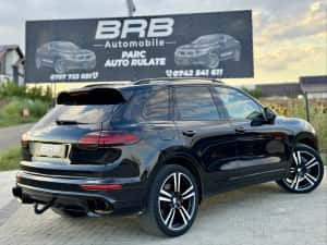 • Porsche Cayenne 3.0 Diesel 245 cp / Extra full / Packet GTS • Parc Auto • RATE • Garanție • — miniatura 4