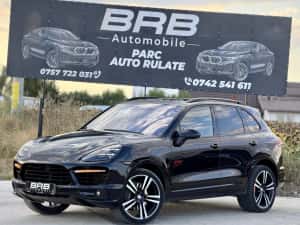• Porsche Cayenne 3.0 Diesel 245 cp / Extra full / Packet GTS • Parc Auto • RATE • Garanție • — miniatura 10