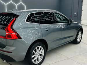 Volvo XC60 2019 2.0D E6 Manuală 150 HP Diesel — miniatura 4