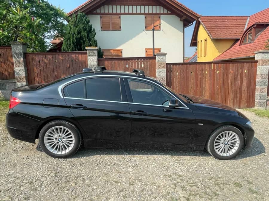 BMW 318D Luxury F30 2014, 279500 km — fotografie 1 din 10