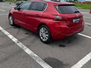 Peugeot 308 1.2 PureTech Allure Business — miniatura 4