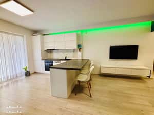 Apartament cu 3 camere de închiriat  zona Centru vechi