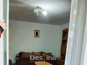 Apartament cu 3 camere de vanzare zona centrala — miniatura 3