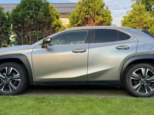 Lexus UX 250H Automată 184 HP Hibrid (B/E) — miniatura 2