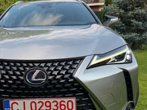 Lexus UX 250H Automată 184 HP Hibrid (B/E) — miniatura 6