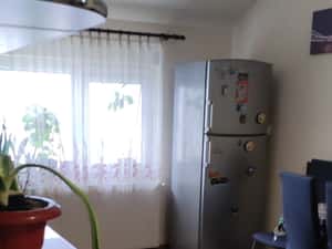 Vând apartament cu 2 camere — miniatura 7