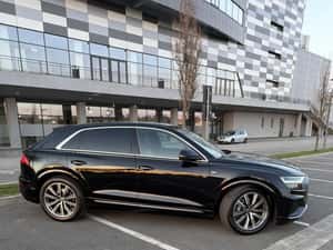 Audi Q8 55 TFSI Quattro S Line Mild Hybrid — miniatura 3