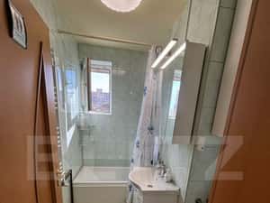 Apartament 3 camere, 70 mp, zona Semicentrala — miniatura 5