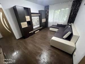 Apartament 2 camere în Craiovița Nouă, parter,centrală termică,mobilat — miniatura 2