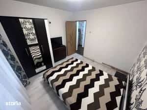 Apartament 2 camere în Craiovița Nouă, parter,centrală termică,mobilat — miniatura 5