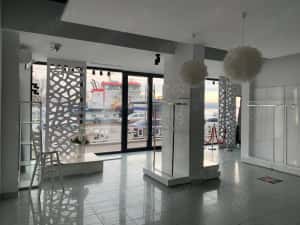 Oferta inchiriere spatii comerciale, zona Portului, vedere la Dunare
