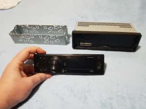 Vând casetofon auto, model: DX-AR-6888, Bluetooth, Radio Mp3 Player — miniatura 2