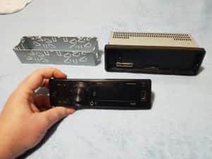 Vând casetofon auto, model: DX-AR-6888, Bluetooth, Radio Mp3 Player — miniatura 10