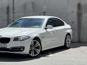 BMW Seria 5 530d Sport, an 2010, negru, cutie automată