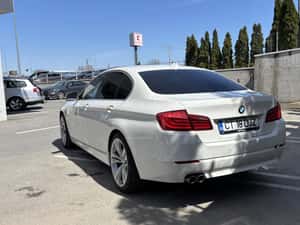 BMW Seria 5 530d Sport, an 2010, negru, cutie automată — miniatura 4