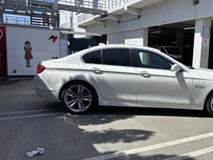 BMW Seria 5 530d Sport, an 2010, negru, cutie automată — miniatura 6