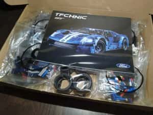 NOU Tip lego masina 2022 Ford GT Technic 42154 — miniatura 4