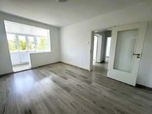 Apartament 3 camere vis a vis de Prefectura Complet renovat