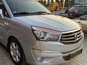 Ssangyong Rodius 7 locuri Manuală 163 HP Diesel