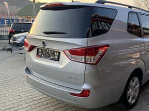 Ssangyong Rodius 7 locuri Manuală 163 HP Diesel — miniatura 2