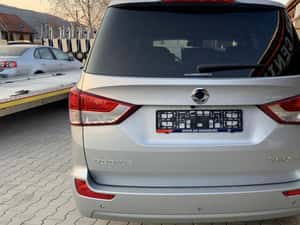 Ssangyong Rodius 7 locuri Manuală 163 HP Diesel — miniatura 3