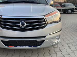 Ssangyong Rodius 7 locuri Manuală 163 HP Diesel — miniatura 5