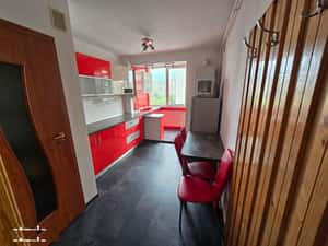 Inchiriez apartament 2 canere semidecomandat, etaj intermediat — miniatura 3