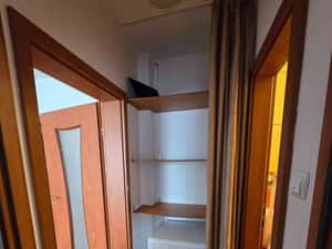 Inchiriez apartament 2 canere semidecomandat, etaj intermediat — miniatura 5