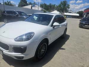 Porsche Cayenne S E-Hybrid — miniatura 3