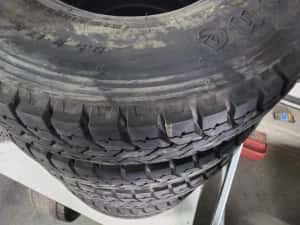 Anvelope 10 r 9.5 r si 215 75 R 17.5. — miniatura 2